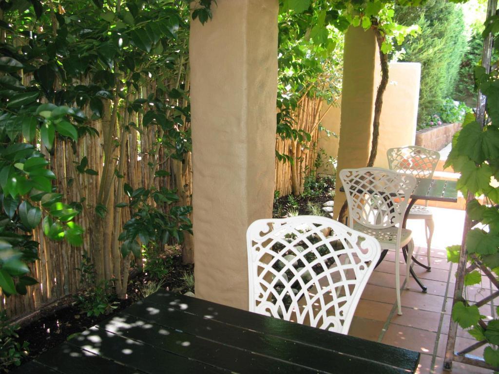 Casablanca Bed And Breakfast Stellenbosch Extérieur photo